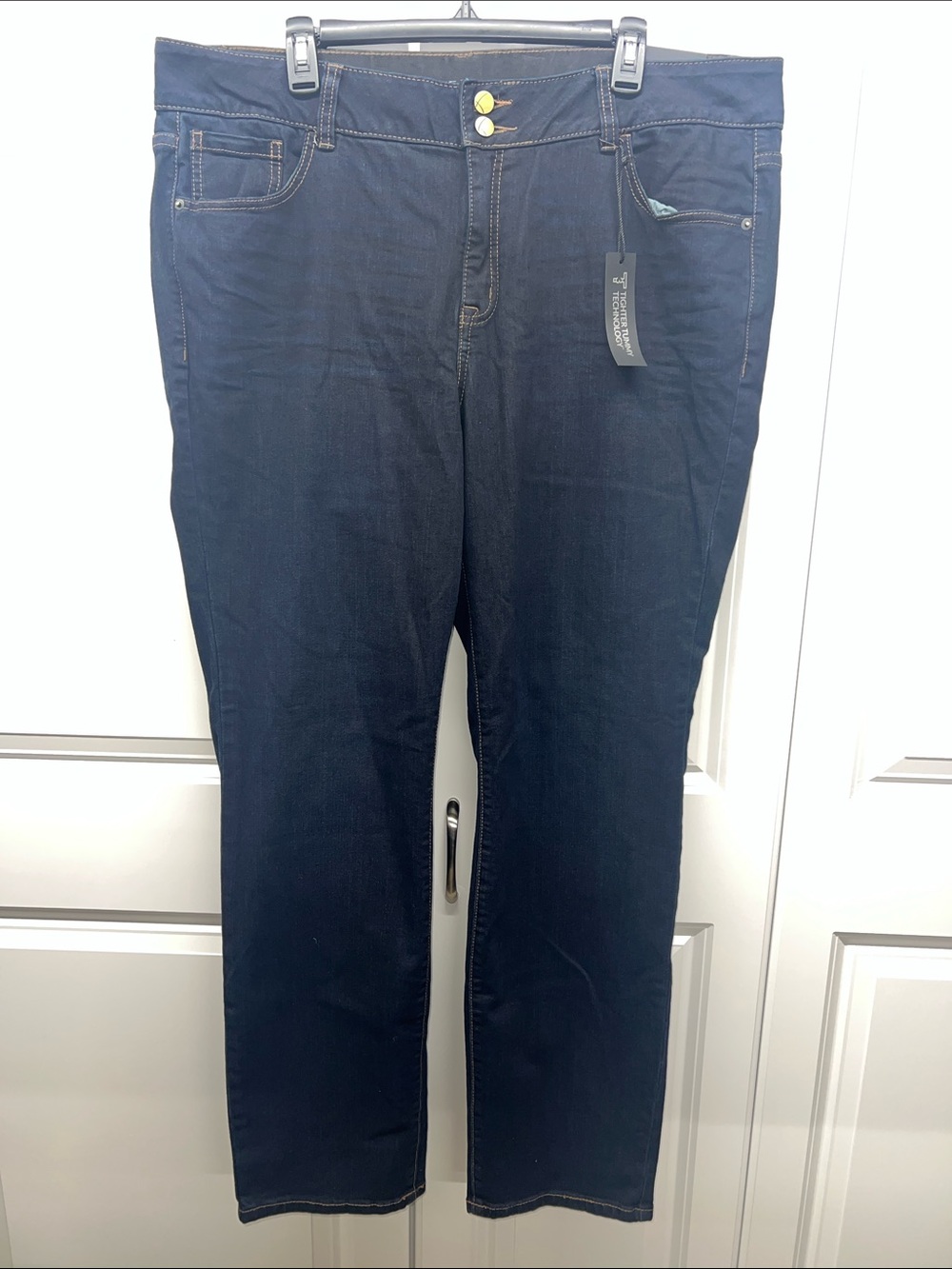 NWT Lane Bryant Tighten Tummy Technology High Rise Straight Jeans Plus Size 20R